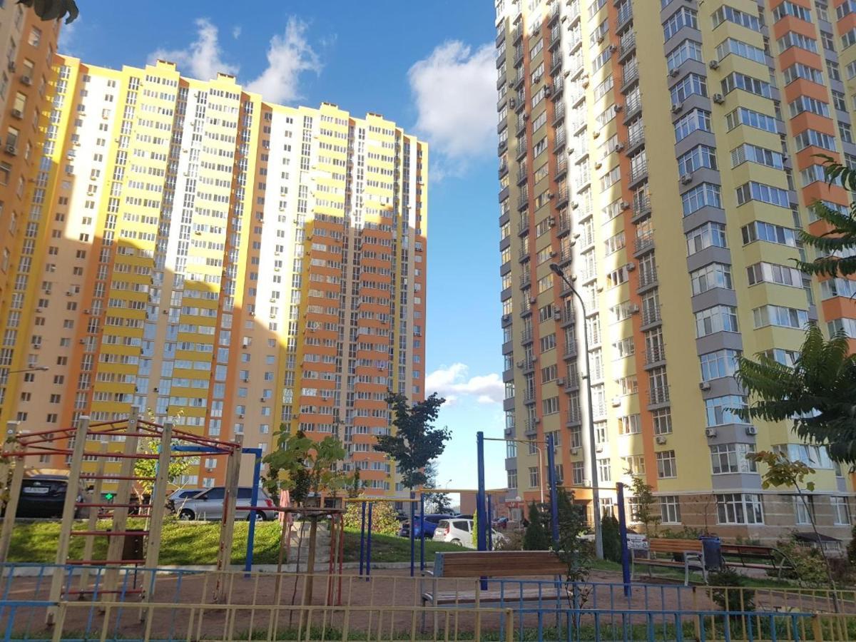 Очень Красивая Квартира На Оболони В Жк Яскравий Kiev Buitenkant foto